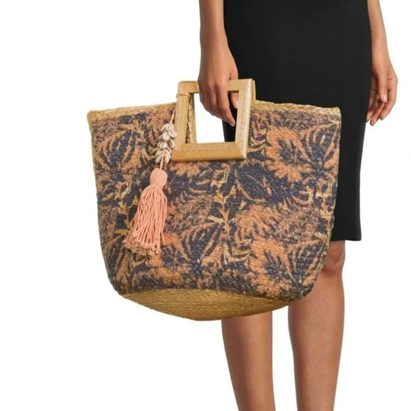 Time and Tru Wood Handle Jute Tote Coral Tassels Wooden Handle - Picture 10 of 11